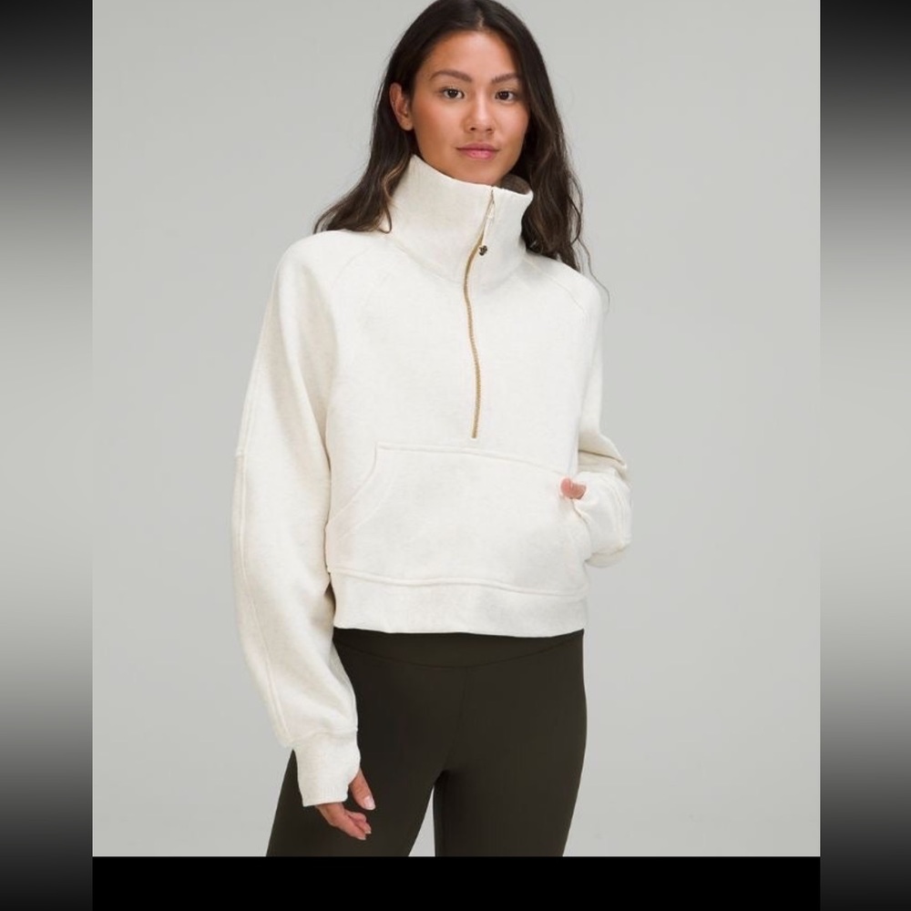 🤩Scuba Oversized Funnel Neck Half Zip
Heathered Light Ivory/Gold